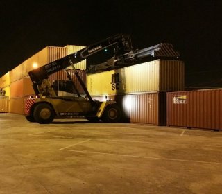 VENTA-Y-ALQUILER-DE-CONTENEDORES-MARÍTIMOS (1)